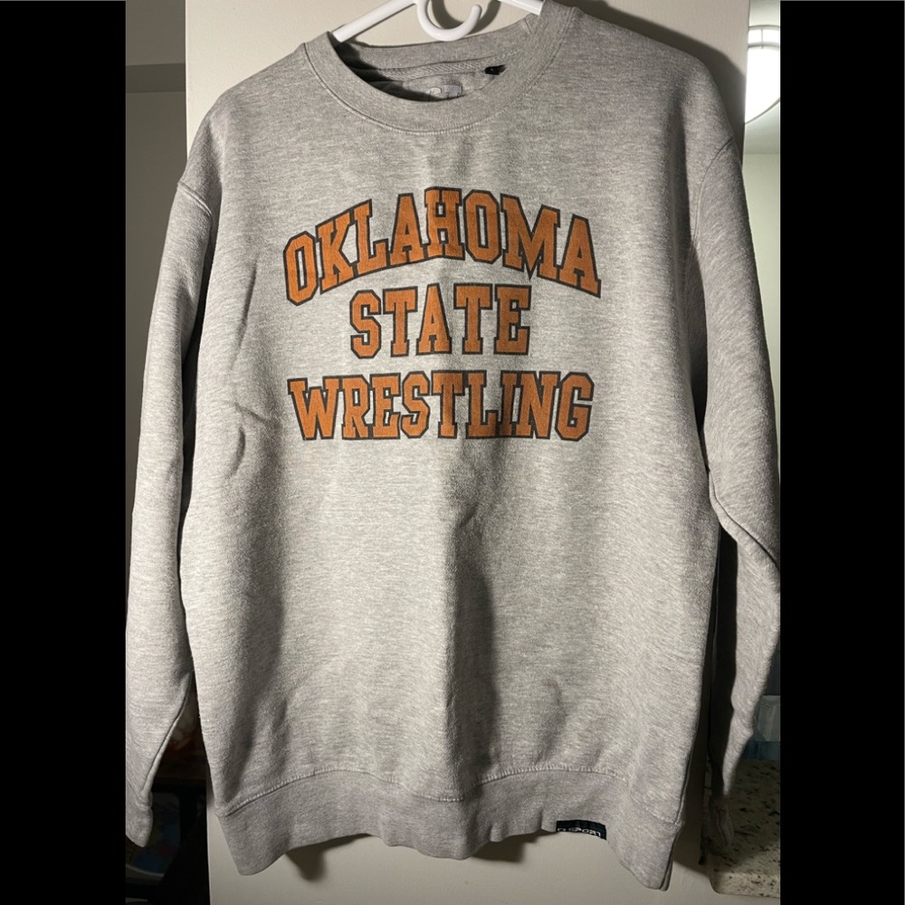 Oklahoma state university wrestling crew neck sweater
